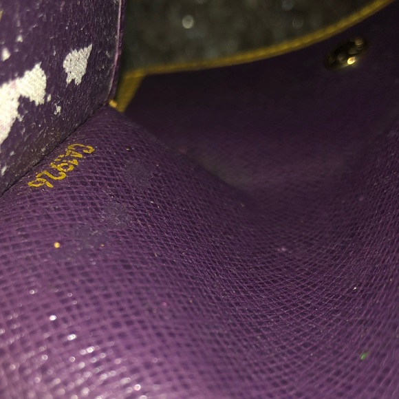 SOLD!!!!  Louis Vuitton Yellow Epi Leather 6 key holder - Picture 7 of 8